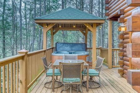 The Great Escape - Min From Parkway With Hot Tub Villa Gatlinburg Dış mekan fotoğraf