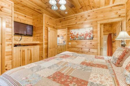 The Great Escape - Min From Parkway With Hot Tub Villa Gatlinburg Dış mekan fotoğraf