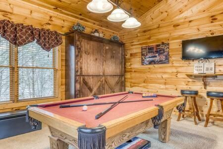 The Great Escape - Min From Parkway With Hot Tub Villa Gatlinburg Dış mekan fotoğraf