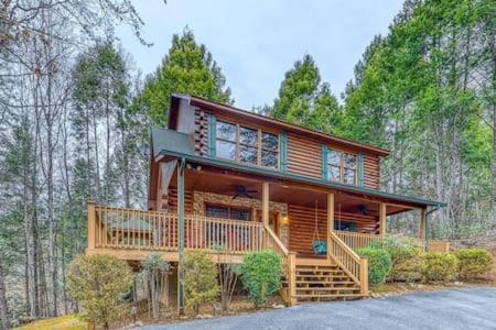 The Great Escape - Min From Parkway With Hot Tub Villa Gatlinburg Dış mekan fotoğraf